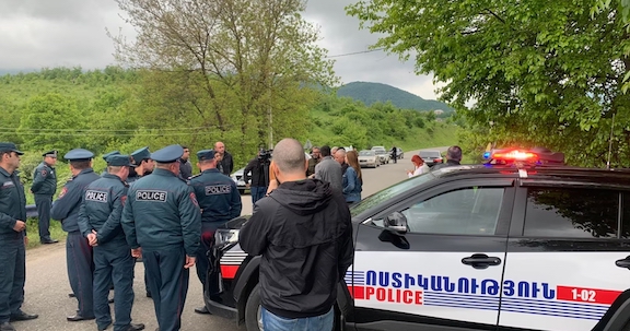 Ermenistan'da protestolar: Kirants bölgesine sadece sakinleri girebiliyor